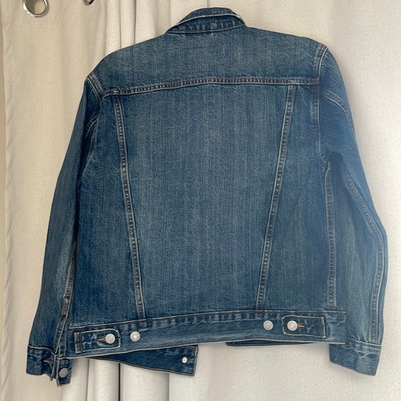 Levi’s Denim / Jean Jacket - Trucker Style - Picture 4 of 5